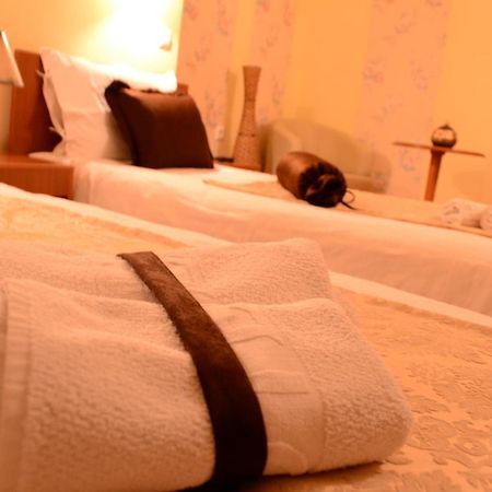 Hotel Pine スコピエ 部屋 写真