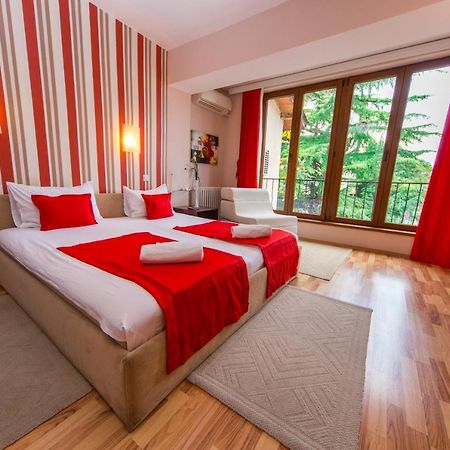 Hotel Pine スコピエ エクステリア 写真