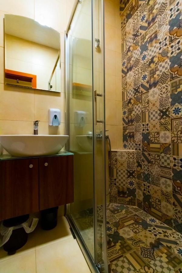 Hotel Pine スコピエ エクステリア 写真