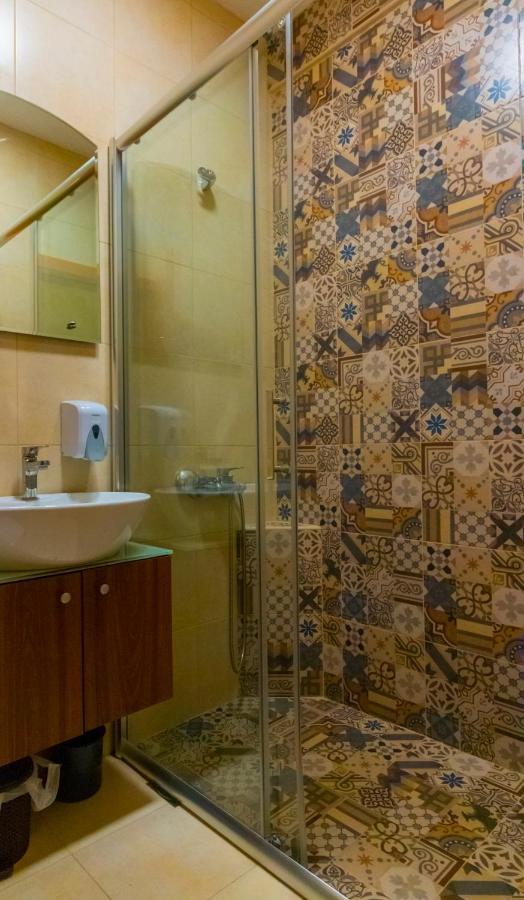 Hotel Pine スコピエ エクステリア 写真