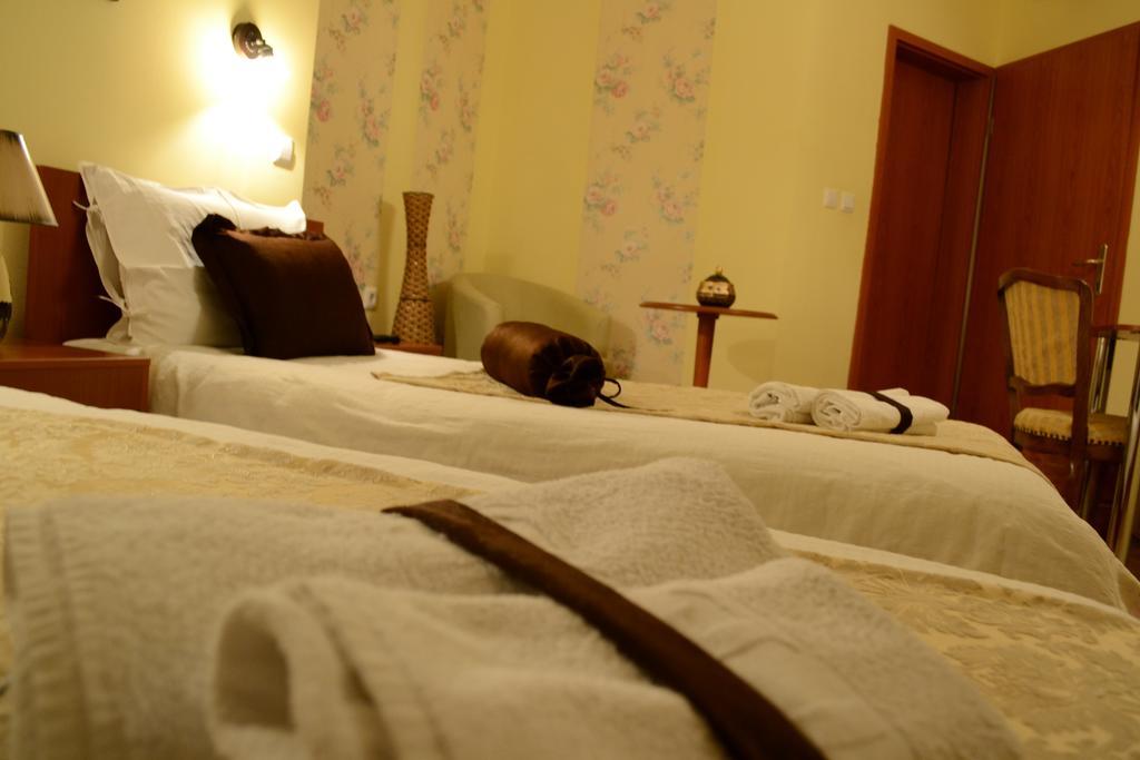 Hotel Pine スコピエ 部屋 写真