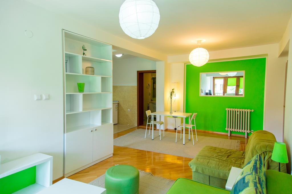 Hotel Pine スコピエ エクステリア 写真